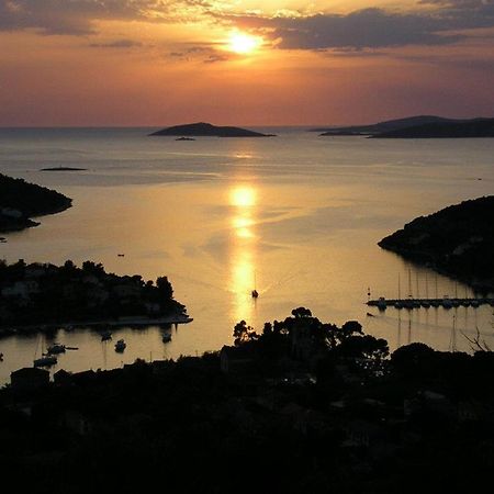 Apartmani Conar Veliki Drvenik Dış mekan fotoğraf
