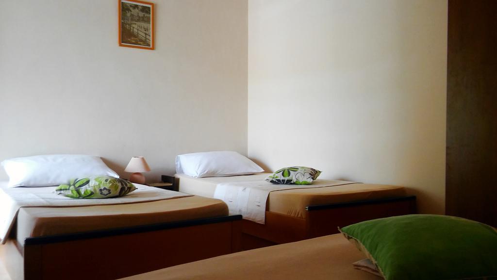 Apartmani Conar Veliki Drvenik Dış mekan fotoğraf