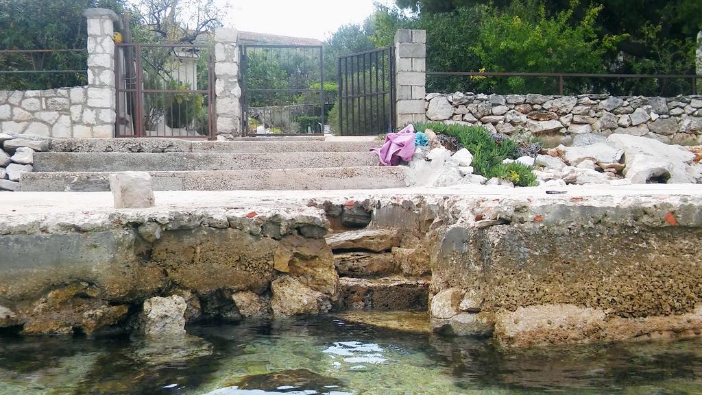 Apartmani Conar Veliki Drvenik Dış mekan fotoğraf